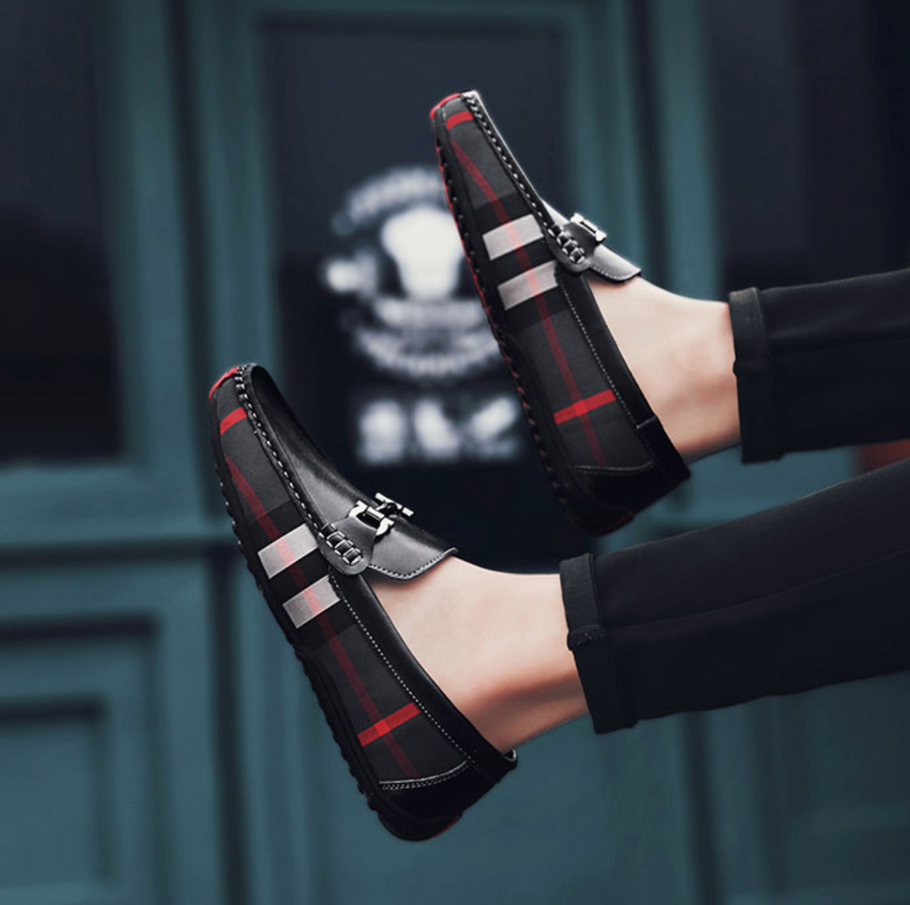 The Men Black And Dark Red Designer Check Loafer Shoes